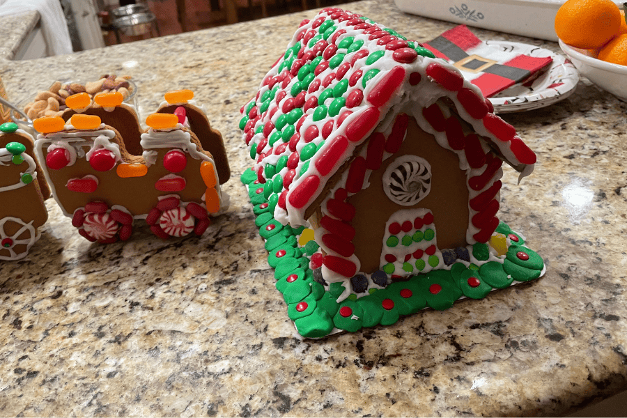 gingerbread house date night examples