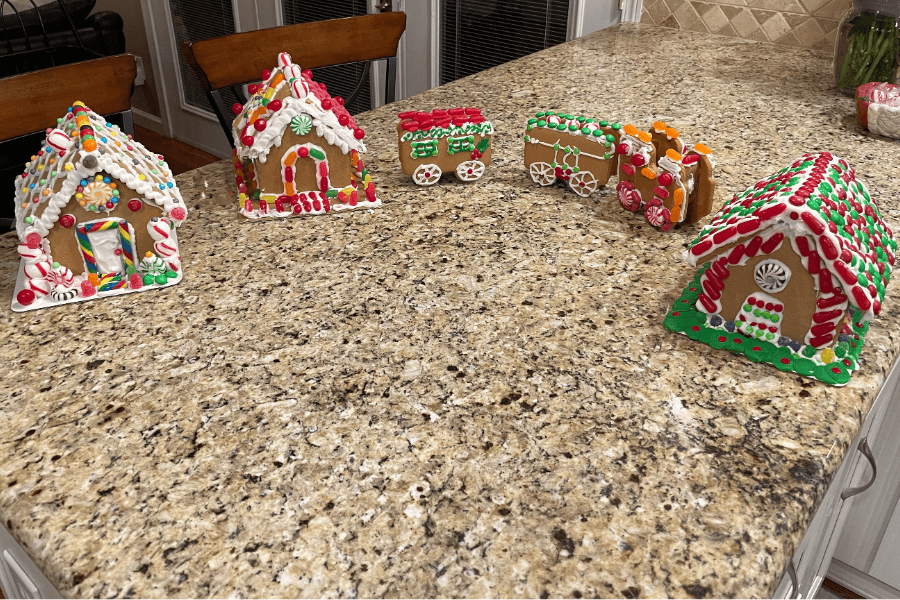 gingerbread house date night ideas